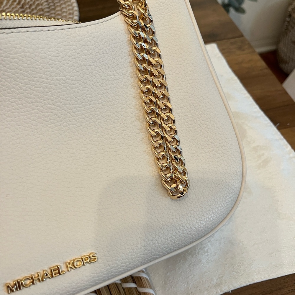 Michael Kors Cream Shoulder Bag with Gold Accent - Picture 7 of 16